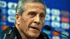 Tabárez: "Nunca ganamos un partido con Pitana de árbitro"