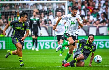 Aprobados y suspensos del Racing ante el Ceuta: Villalibre, Iñigo Vicente y Canales se entienden