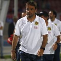 Sierra sella acuerdo con Colo Colo para ser su nuevo técnico