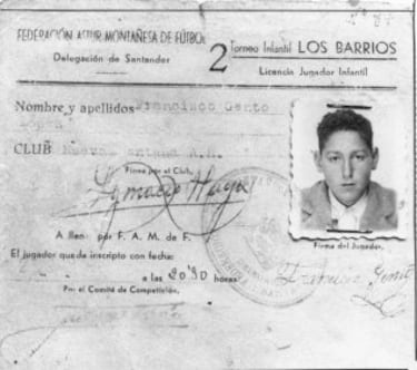 Carnet de la Federación Astur Montañesa de fútbol del club Nueva Montaña.