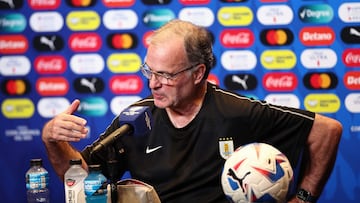 Bielsa elogia el trabajo y juego de Colombia.