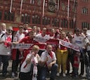 Así se vivió el Liverpool-Sevilla en las calles de Basilea