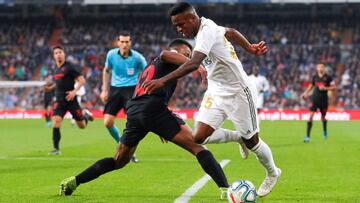 Vinicius se fue de Koundé en esta acción del Real Madrid-Sevilla.