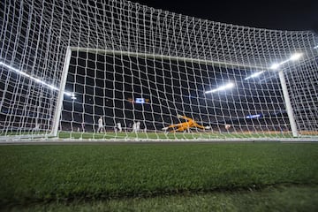 1-0. Leo Mesasi marcó el primer gol.