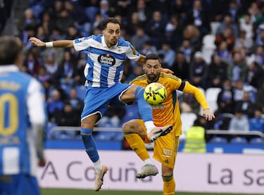 Las dobles parejas de Hidalgo en los laterales del Deportivo