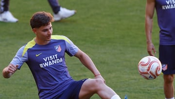 17/04/26 ENTRENAMIENTO DEL ATLETICO DE MADRID PREVIO AL PARTIDO DE FINAL DE COPA DEL REY
ENTRENAMIENTO EN EL ESTADIO DE LA CARTUJA