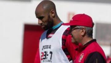 Kanouté y Navas, dudas por lesión para Mallorca