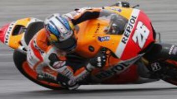 Dani Pedrosa ha marcado el mejor tiempo en los primeros tests de Sepang. Lorenzo y M&aacute;rquez acabaron segundo y tercero respectivamente.