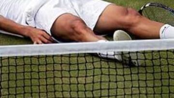 <b>OPORTUNIDAD PERDIDA. </b>Feliciano López se lamenta tras fallar un punto. No pudo meterse en una semifinal en la que le esperaba el suizo Roger Federer.