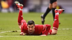 Injury could rob Lewandowski of Müller record, fears former Bayern forward Roy Makaay