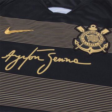 El Corinthians homenajea a Ayrton Senna con su nueva equipación