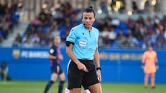 01/10/22 FU5TBOL FEMENINO 
PARTIDO LIGA F LIGAF JORNADA 4 
BARCELONA - MADRID CFF 
ARBITRA ZULEMA GONZALEZ GONZALEZ