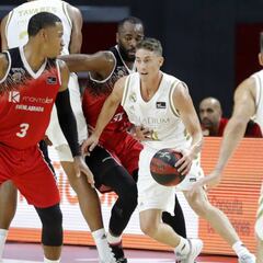 El Madrid devora al Fuenlabrada con un ojo en el Barça