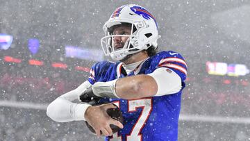 El quarterback de 28 años y la franquicia de Búfalo viven un gran momento en la temporada actual. Los Bills lideran la AFC Este y sellaron su boleto a Playoffs.