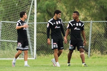 Llegó del Villareal en calidad de crack pero jugó muy poco con los Tigres y se fue poco tiempo después.