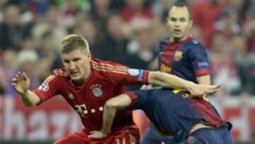 Schweinsteiger elogió al Barça pese a pasarle por encima.