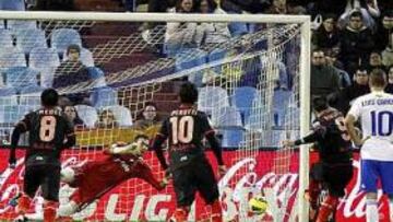 <strong>EL SEVILLA, DE PENALTI.</strong>