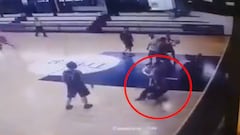 Indignación mundial: ¡le dio 8 puñetazos al árbitro por cobrarle una falta en ataque!