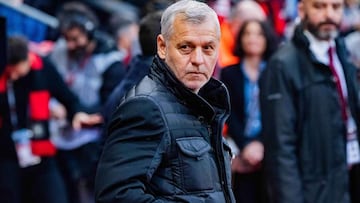 Genesio: “Bouaddi (16 años) jugará ante el Madrid”