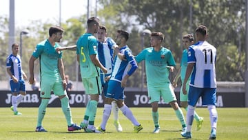 Tangana entre jugadores del Espanyol B y el Barça B.