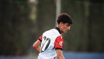 Víctor Fernández deslumbra en su debut