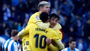 GRAF7832. SAN SEBASTIÁN, 05/01/2020.- Los jugadores del Villarreal celebran su victoria ante la Real Sociedad al término del partido de la jornada 19 de LaLiga Santander que ha disputado este sábado en el estadio Reale Arena de San Se
