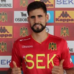 Unión se refuerza con defensa del fútbol universitario de EE.UU.