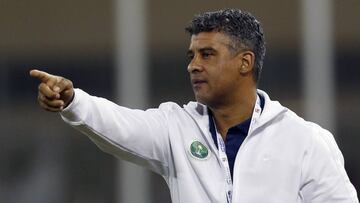 Rijkaard rechaza a Holanda.