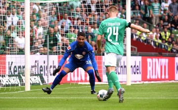 El arquero de la USMNT fue comprado por Manchester City pero prestado al Fortuna Düsseldorf