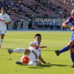 Lorenzetti anotó su primera tripleta en el profesionalismo