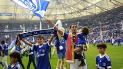 El Schalke le ofrecerá un puesto a Raúl para cuando deje el fútbol