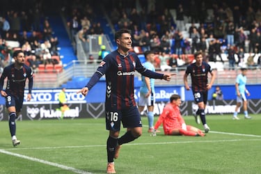 El jugador armero sigue creciendo y en este partido consiguió adelantar a su equipo, que finalmente termino ganando a Las Palmas.