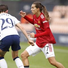 Tobin Heath da asistencia en triunfo del Manchester United sobre el Tottenham de Morgan