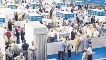 <b>EN 2004. </b>Las elecciones de 2004 se celebraron en el Pabellón Raimundo Saporta, en la antigua Ciudad Deportiva, ahora derruida.