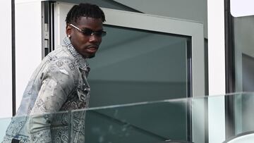 El delantero francés Paul Pogba llega al estadio Allianz en Turín el 6 de octubre de 2024 para asistir al partido de fútbol de la Serie A italiana entre la Juventus y el Cagliari. Juicio por el secuestro de Paul Pogba: el juicio se celebrará a partir del 26 de noviembre.