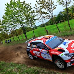 Efrén Llarena salva puntos en Polonia