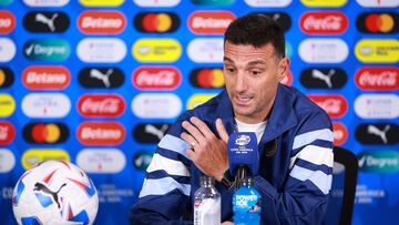 ATLANTA, GEORGIA - JUNE 19: Lionel Scaloni, coach of Argentina speaks during a press conference at Mercedes-Benz Stadium on June 19, 2024 in Atlanta, Georgia. Hector Vivas/Getty Images/AFP (Photo by Hector Vivas / GETTY IMAGES NORTH AMERICA / Getty Images via AFP)