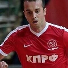 Adri deja el Partido Comunista y apunta a esperanza de O Parrulo