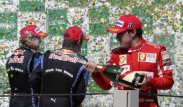 Ferrari confirmó que el español dejará la escudería italiana a fin de temporada.