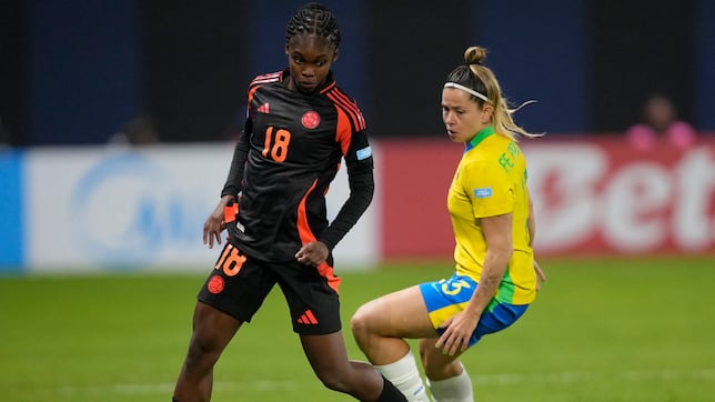 Colombia lucha, empata y clasifica a semifinales ante Brasil