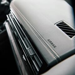 La OCU avisa de posibles fallos de seguridad en coches BMW, Audi y Skoda