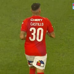 Nicolás Castillo redebutó con la UC: así fue su retorno al fútbol después de dos años
