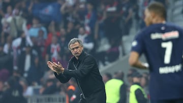 Luis Enrique y Kylian Mbapp¨¦ durante la final de Copa de Francia entre el PSG y el Olympique de Lyon.