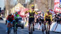 Benoot se apunta a la fiesta al ganar en Kuurne con doblete del Jumbo