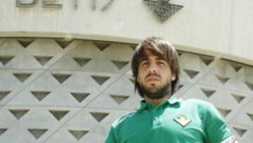 Guillén: "Beñat quiere renovar y el Betis quiere renovarle"