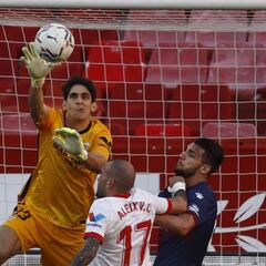 Bono acecha el récord de imbatibilidad de Palop