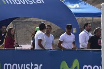 El delantero de Arsenal inaugur&oacute; un torneo en las canchas que don&oacute; a la municipalidad de Tocopilla.