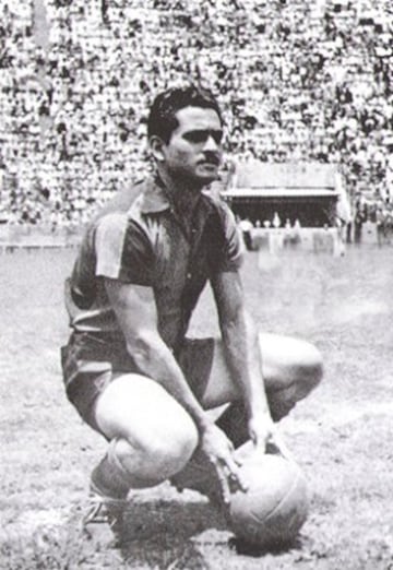 Edwin Cubero fue el encargado de darle su único título a Atlas en 1951 frente a Chivas. Además de ser el máximo anotar de los Zorros con 88 dianas.