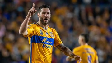 AME1844. MONTERREY (MÉXICO), 03/12/2023.- Andre Gignac de Tigres festeja una anotación hoy, durante el partido de vuelta correspondiente a los cuartos del final del Torneo Apertura 2023 de la Liga MX disputado entre Tigres y Puebla, en el estadio Universitario de la ciudad de Monterrey (México). EFE/ Miguel Sierra
