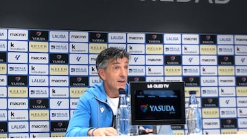 Imanol en la sala de prensa de Zubieta.
